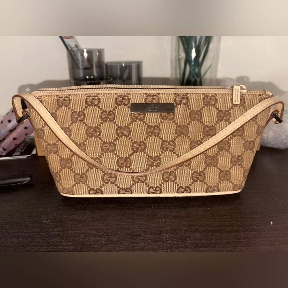 Gucci vintage boat bag